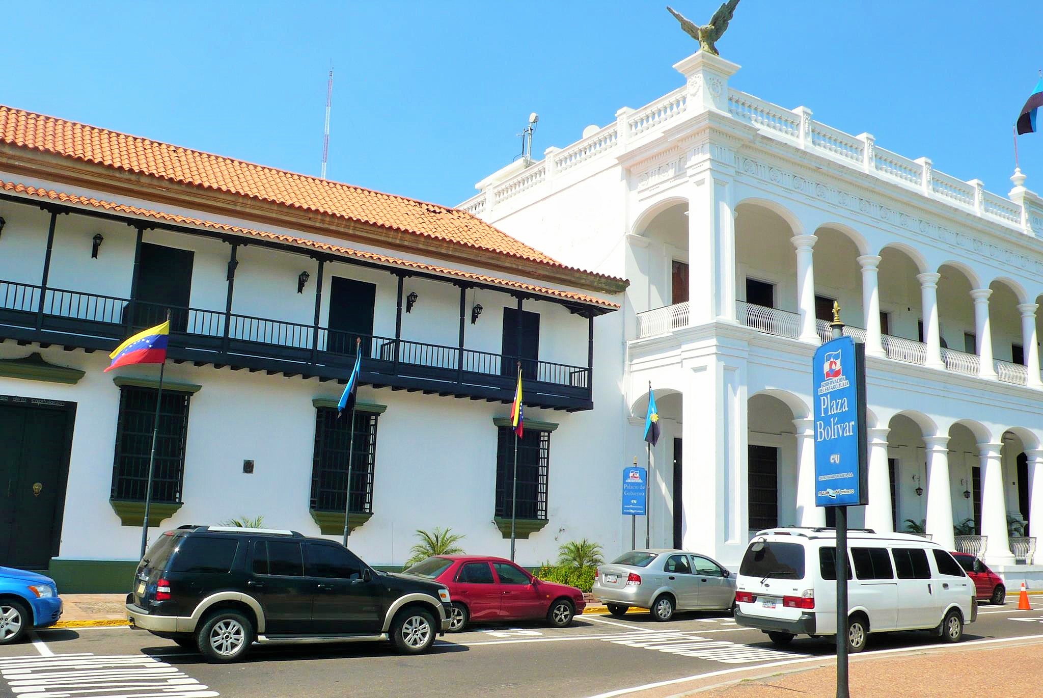 PALACIO DEL BLUMER - Maracaibo (English)