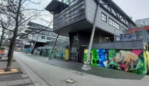 GERMANY: Streetart Berlin – Friedrichsfelde – Dathepromenade – Tierpark Center – ARTIST GALLERY
