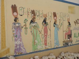 EGYPT: Luxor Suburb Villages – The Alabaster Forges – Colorful Streetart at the Craftsmen