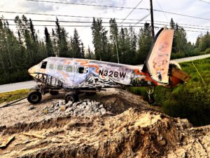 USA: Urban Art Alaska – Fairbanks – Plane Graffiti – The Fairbanks Aircraft – ANN-KRISTIN GÖTZ