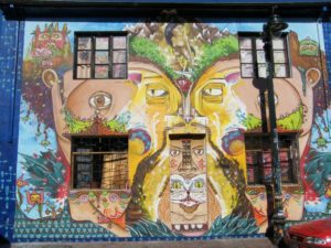 CHILE: Streetart Santiago – Barrio Bellavista – Bombero Nuñez 274 – Fantastic Galería BOMB