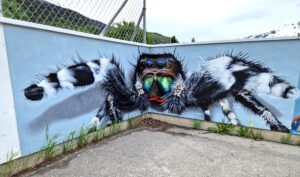 USA: Streetart Skagway – Alaska – Urban Art in Klondike Gold Rush Town