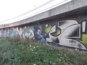 BOSNIA-HERZEGOVINA: Streetart Sarajevo – Latička Graffiti Hall – HADES‘ Second Living Room