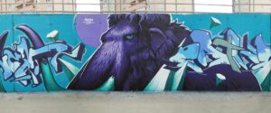 BOSNIA-HERZEGOVINA: Streetart Sarajevo – Mojmilo Roundabout Wall – Graffiti Hall of Fame